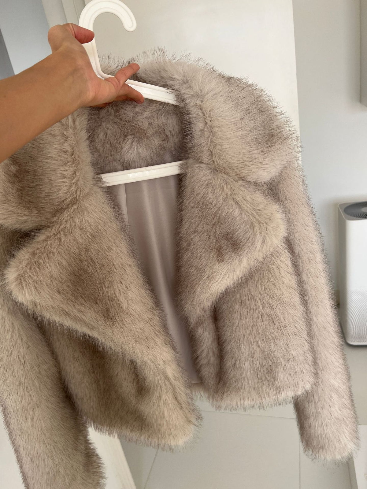Environmentally friendly fur and grass coat for women in winter, large lapel, short style, socialite temperament, imitation fox