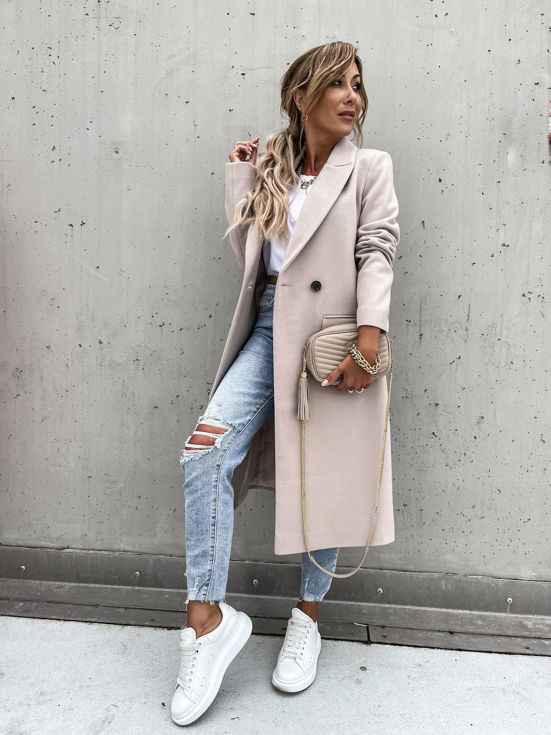 Hot selling autumn and winter color lapel, medium length button down woolen coat, outerwear for women